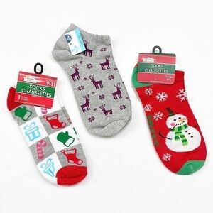 NEW Christmas House & Old Navy Christmas print novelty ankle socks